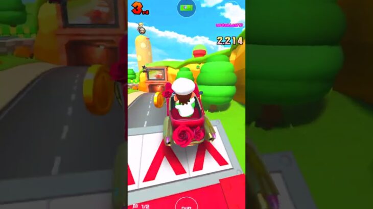 PLAYING N64 Luigi Raceway with Luigi Chef in Mario Kart Tour  #shorts